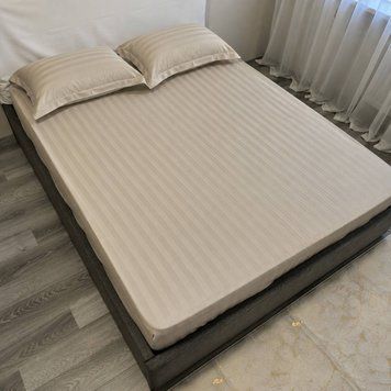 Простирадло на резинці 160х200+25 см + 2 наволочки 50х70 страйп сатин бежеве Rm-LG-4 фото