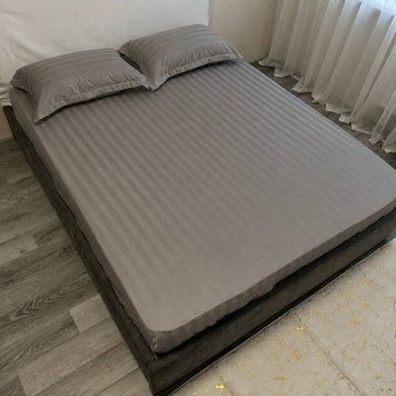 Простирадло на резинці 160х200+25 см + 2 наволочки 50х70 страйп сатин сіре Rm-LG-5 фото