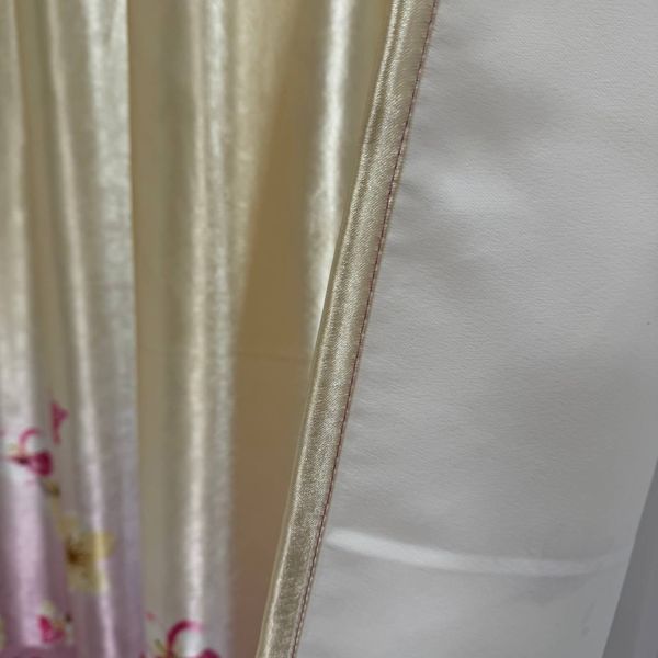 Атласні штори Камала фіолетові з квітами 150x270 см 2 шт на тасьмі Kamala-1 фото