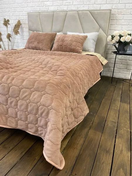 Стьогане велюрове покривало Роуз 220х240 з подушками 60х40 карамель Cap-Rose-4 фото